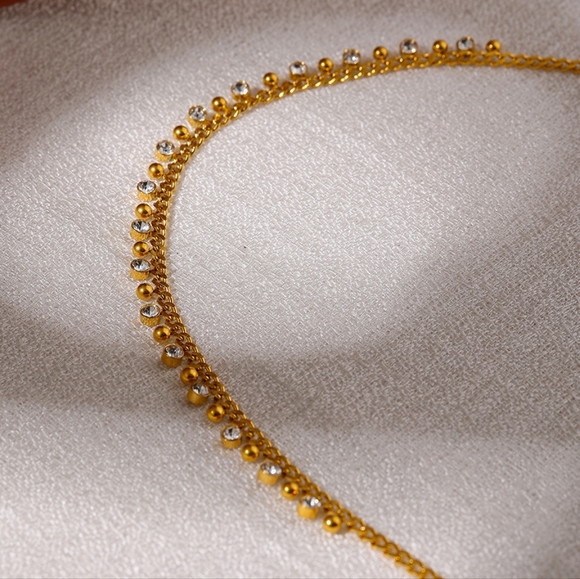 Shiny Diamonds Chain Necklace - Picture 3 of 5